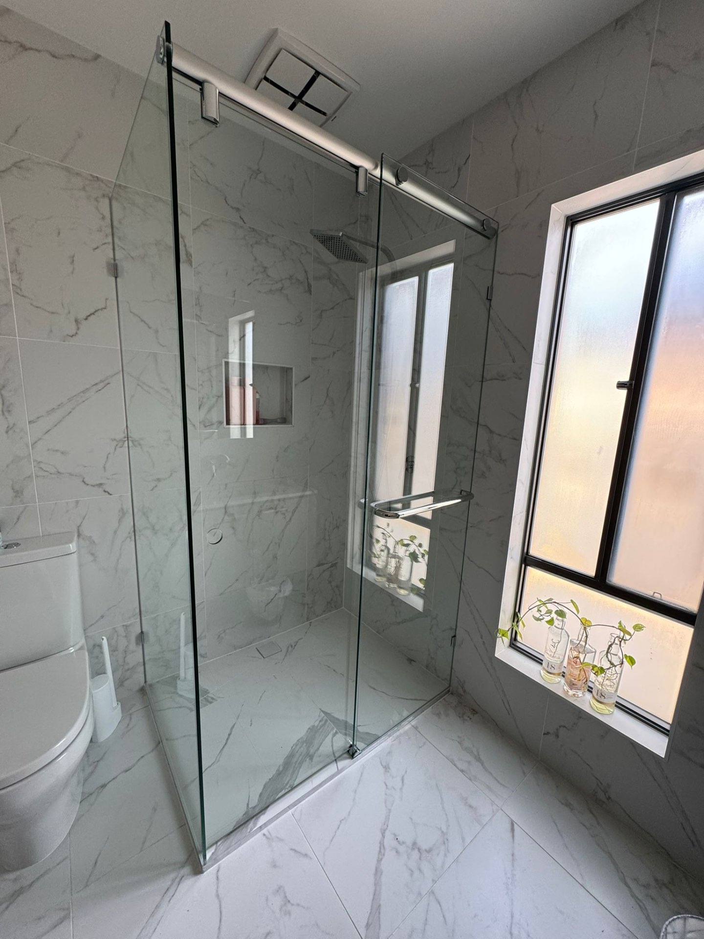 Sliding Frameless Shower Screen